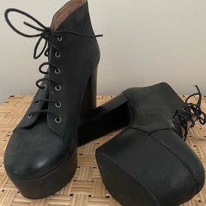 Amazing chunky boots from aldo!